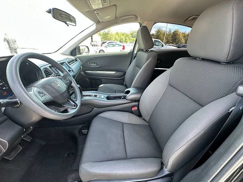 Used 2020 Honda HR-V LX image 3