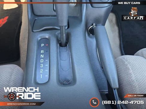 Used 1997 Pontiac Firebird Firebird w/ Opt Pkg image 21