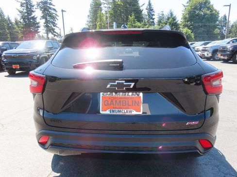 Used 2026 Chevrolet Trax RS w/ Sunroof Package FWD image 7