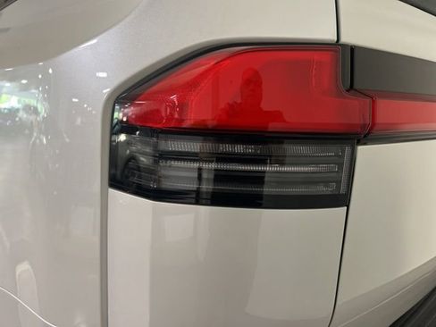 Used 2024 Lexus GX 550 AWD/4WD image 31