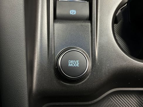 Used 2025 Ford Explorer ST-Line w/ Premium Package image 26