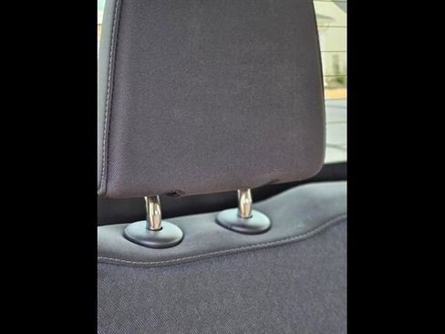 Used 2023 Chevrolet Silverado 1500 LT image 6