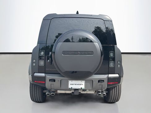 New 2026 Land Rover Defender 110 V8 AWD/4WD image 4