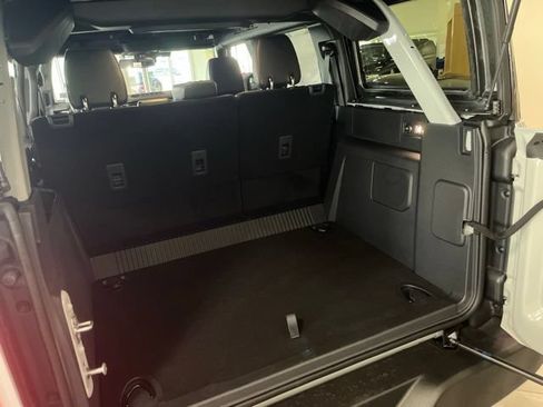 New 2026 Ford Bronco Outer Banks w/ Sasquatch Package AWD/4WD image 11