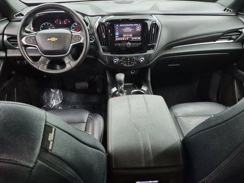 Certified 2023 Chevrolet Traverse LT FWD image 16