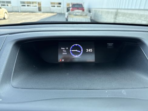 Used 2015 Honda CR-V Touring image 34