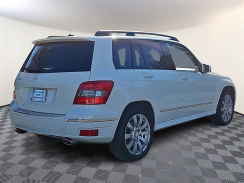 Used 2011 Mercedes-Benz GLK 350 2WD image 4