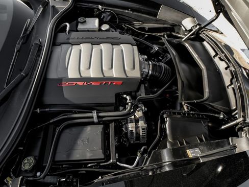 Used 2016 Chevrolet Corvette Stingray Coupe w/ 3LT Preferred Equipment Group image 38