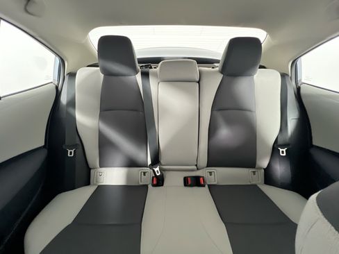 Used 2026 Toyota Corolla LE FWD image 30