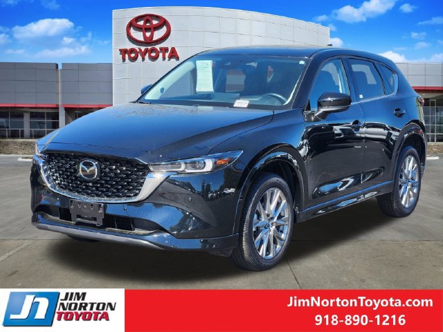 Used 2025 MAZDA CX-5 AWD 2.5 S w/ Premium Plus Pkg image 3