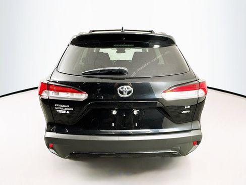 Used 2023 Toyota Corolla Cross LE w/ Moonroof Package AWD/4WD image 6