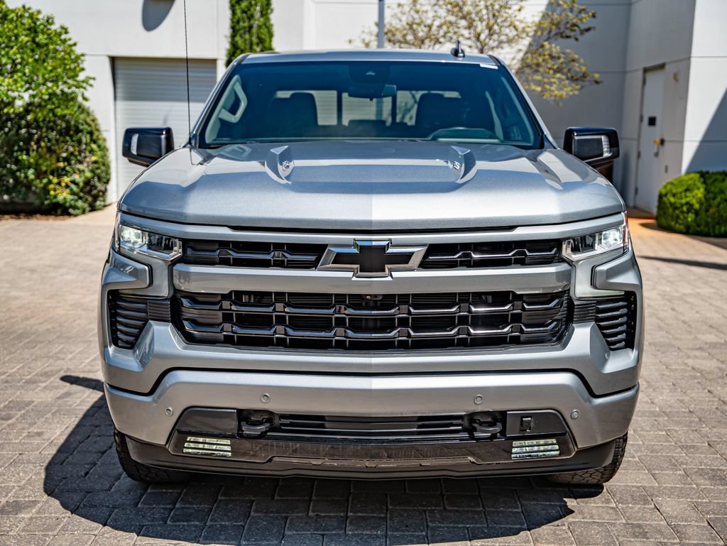 Used 2024 Chevrolet Silverado 1500 RST w/ Convenience Package II AWD/4WD image 2