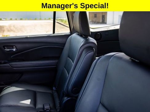 Used 2020 Honda Pilot Touring image 9