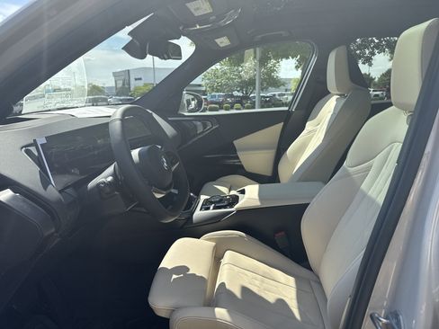 New 2026 BMW X3 xDrive30 w/ Premium Package image 10