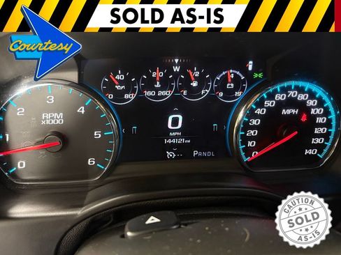 Used 2017 Chevrolet Suburban LT w/ Luxury Package RWD image 23