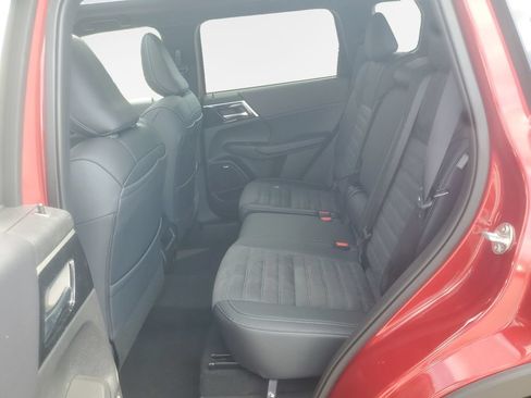 New 2026 Mitsubishi Outlander AWD image 24
