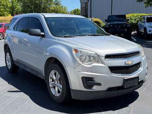 Used 2011 Chevrolet Equinox LS AWD/4WD image 3