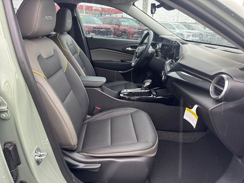 New 2026 Chevrolet Trax ACTIV FWD image 11