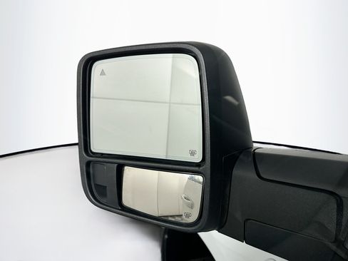 Used 2023 RAM 2500 Laramie AWD/4WD image 16