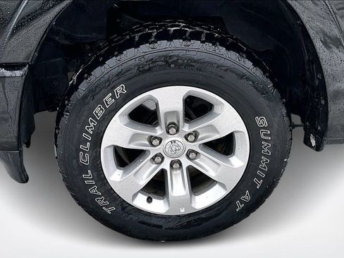 Used 2019 RAM 1500 Laramie image 34