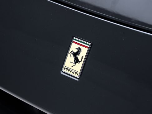 Used 2022 Ferrari F8 Tributo image 44