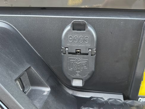 Used 2026 Chevrolet Colorado Trail Boss image 40