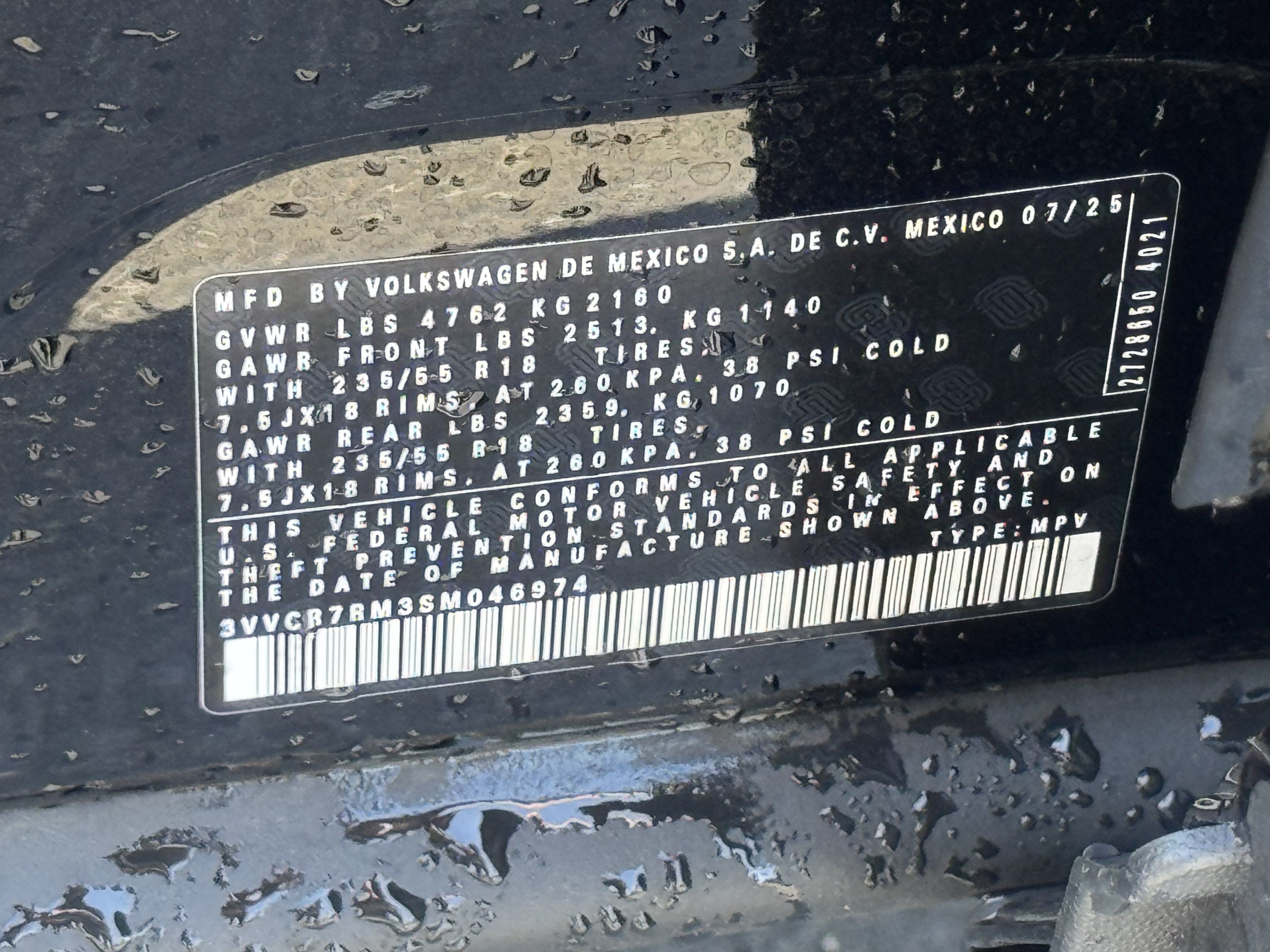 Certified 2025 Volkswagen Tiguan S FWD image 35