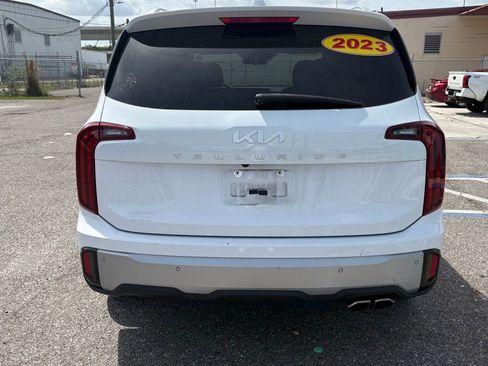 Used 2023 Kia Telluride S w/ S Sunroof Package image 4