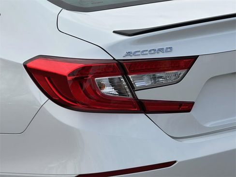 Certified 2022 Honda Accord Sport image 8