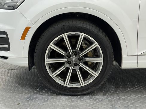 Used 2018 Audi Q7 3.0T Prestige w/ Prestige Package image 39