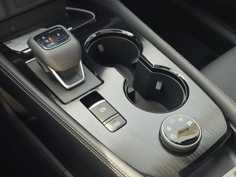 New 2026 Nissan Rogue Platinum AWD/4WD image 17