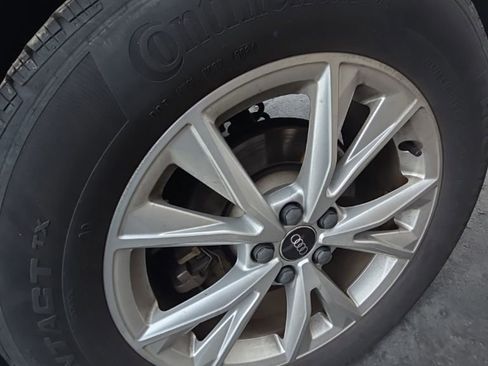 Used 2025 Audi Q3 2.0T Premium image 30