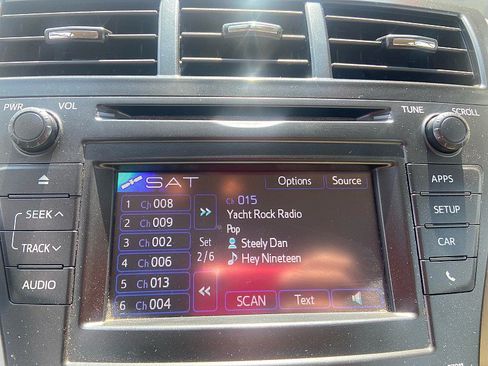 Used 2014 Toyota Prius V Five FWD image 14
