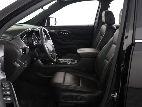 Used 2024 Chevrolet Traverse High Country w/ LPO, Cargo Package AWD/4WD image 33