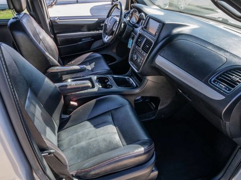 Used 2019 Dodge Grand Caravan GT image 15