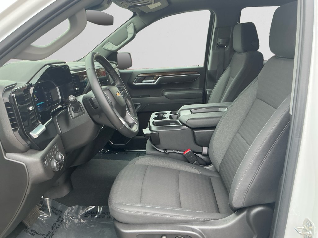 Used 2026 Chevrolet Silverado 1500 LT AWD/4WD image 9