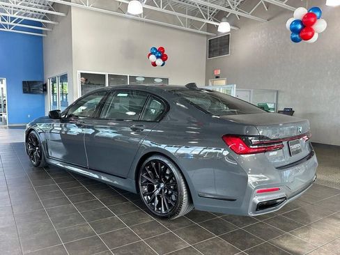 Used 2022 BMW 750Li xDrive AWD/4WD image 23