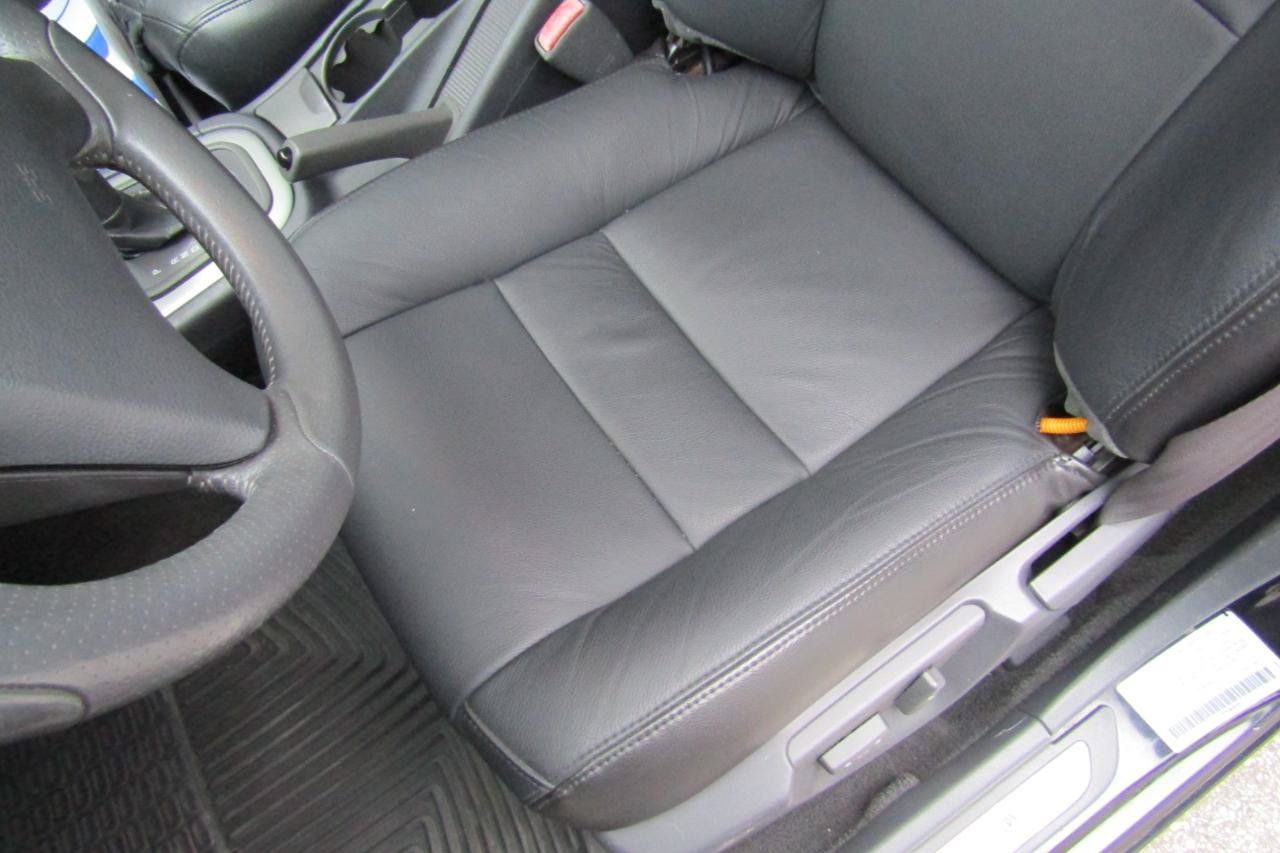 Used 2002 Volvo V40 FWD image 36