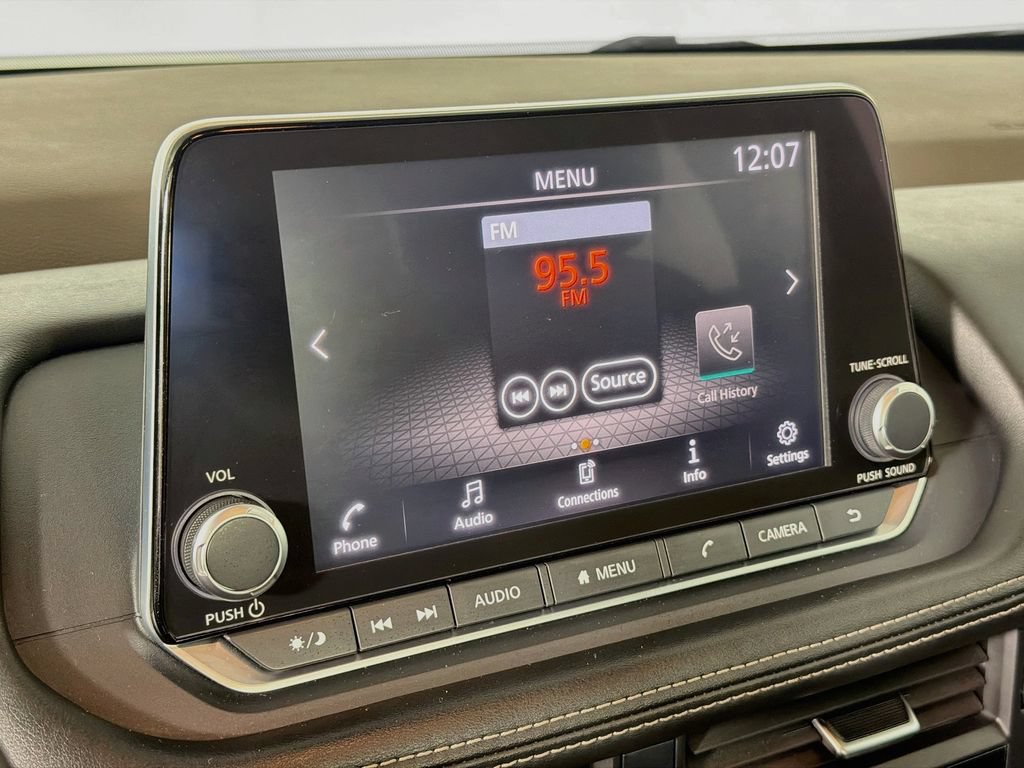 Used 2022 Nissan Rogue S AWD/4WD image 14