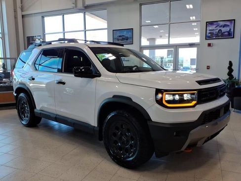 Used 2026 Honda Passport TrailSport Elite image 3
