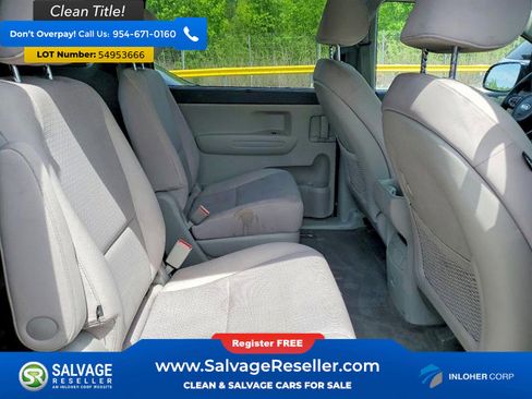 Used 2016 Kia Sedona LX w/ LX Convenience Package FWD image 15