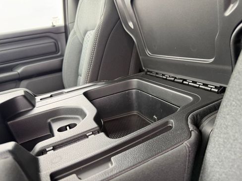 New 2026 RAM 1500 Express AWD/4WD image 23