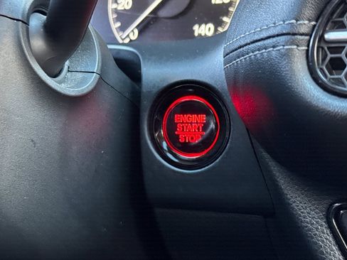 Used 2023 Honda HR-V EX-L image 33