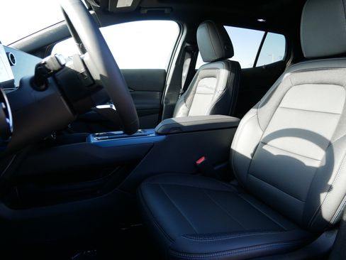 New 2026 Chevrolet Equinox EV LT image 3