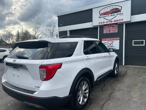 Used 2020 Ford Explorer XLT w/ Equipment Group 202A AWD/4WD image 6