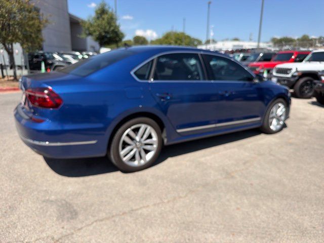 Used 2017 Volkswagen Passat 1.8T SE FWD image 5