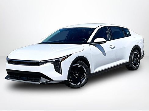 Used 2025 Kia K4 EX FWD image 2