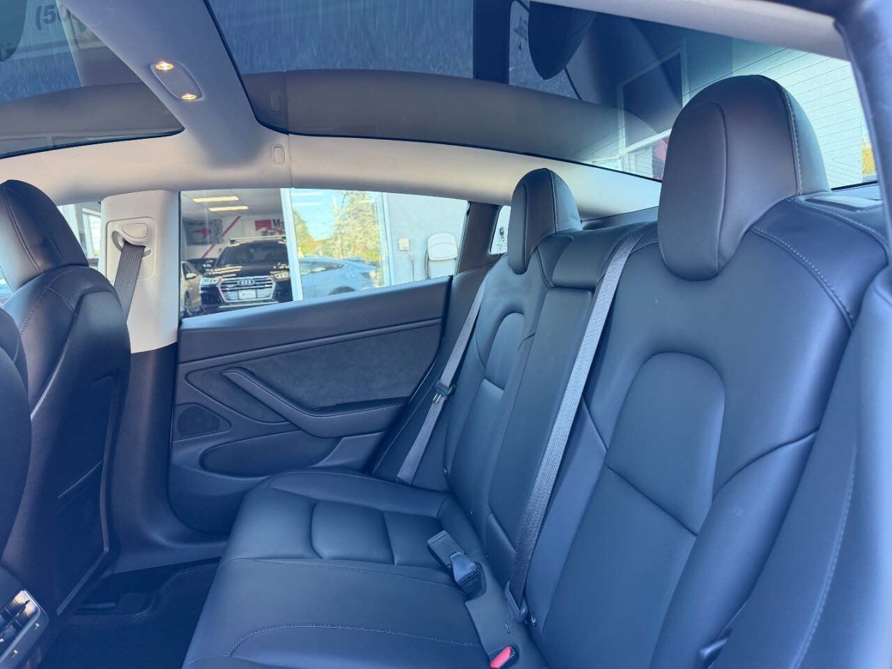 Used 2018 Tesla Model 3 Long Range AWD/4WD image 22