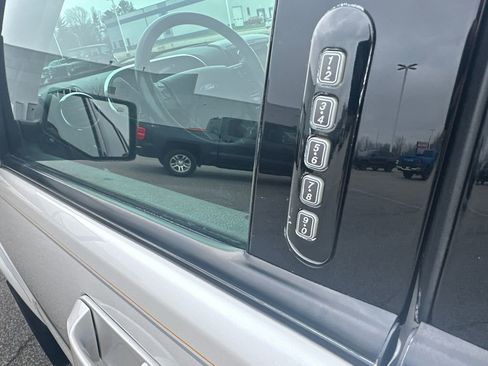 Used 2010 Ford Explorer Limited image 37