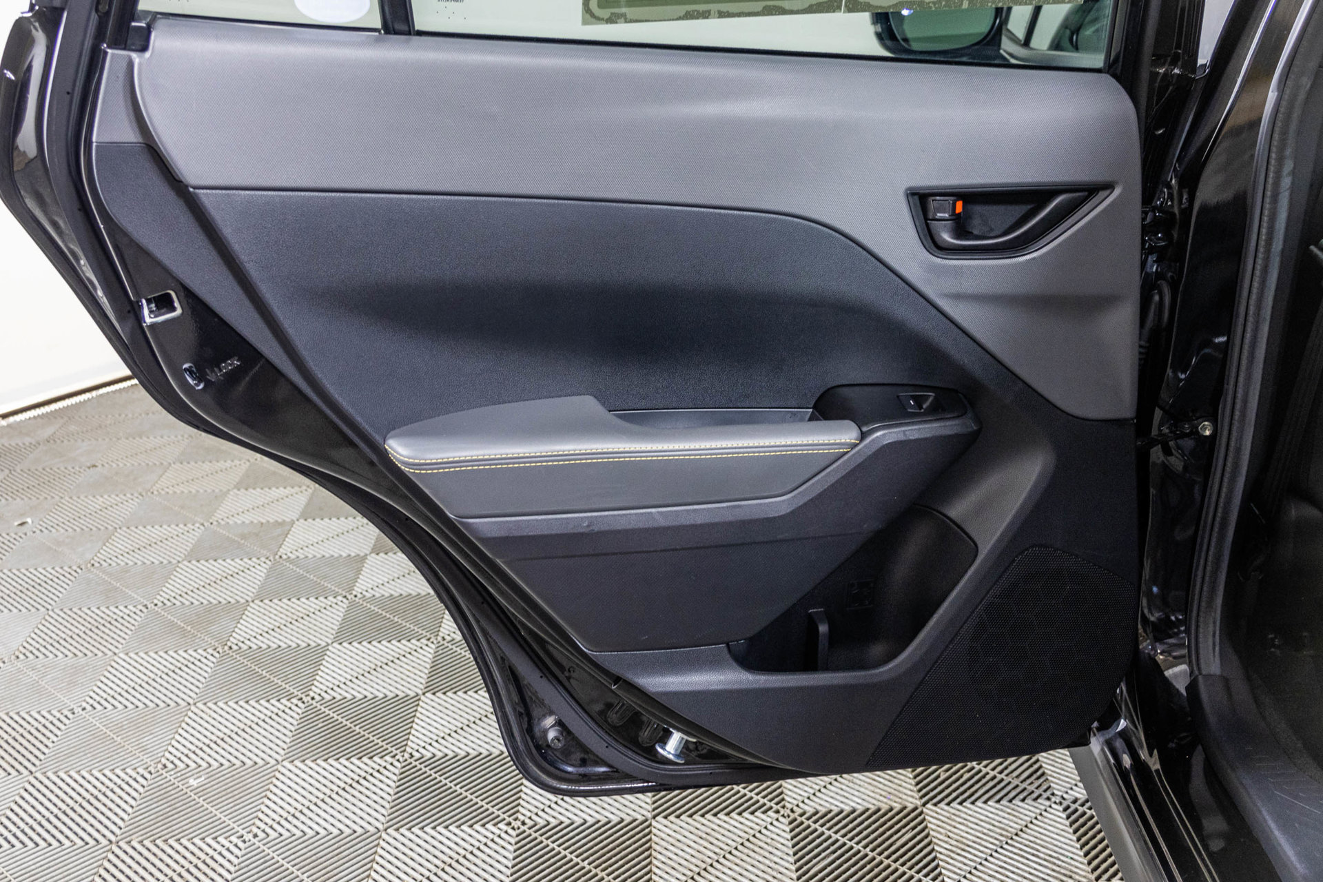 Used 2024 Subaru Crosstrek 2.5i Sport w/ Crosstrek Mirror Package AWD/4WD image 40